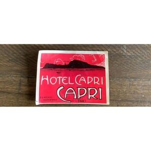 Vintage Hotel Capri Italy D S Arcucci (ILE) Travel Luggage‎ Suitcase Label Red